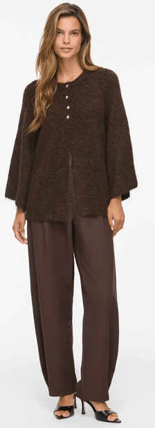 Vila Cardigan